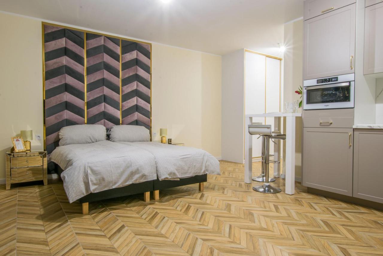 Central Apartments Goleniow Luxury ภายนอก รูปภาพ
